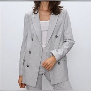 Aritzia Babaton Samuel Blazer, Grey Stripe, Size 2